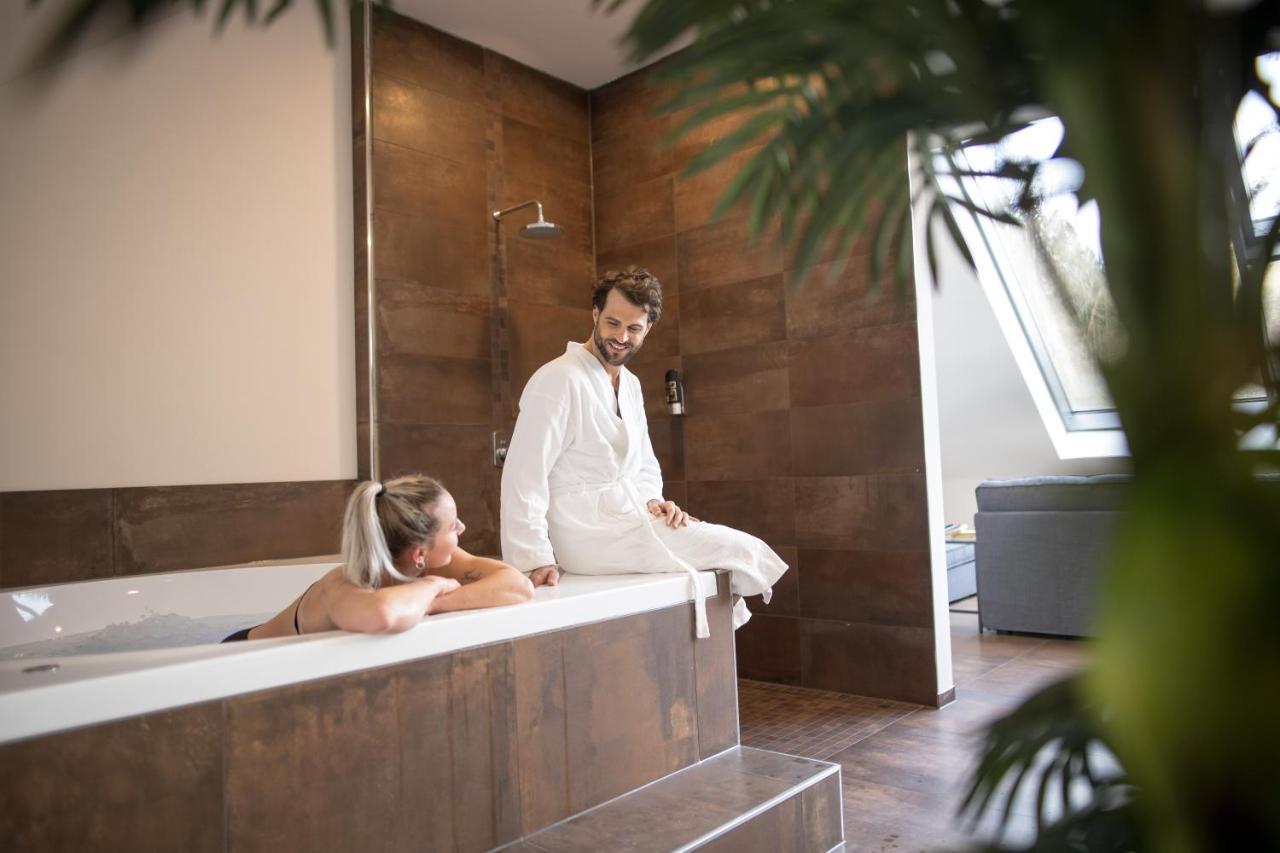 Landhotel Weihermuehle Thaleischweiler-Froschen エクステリア 写真