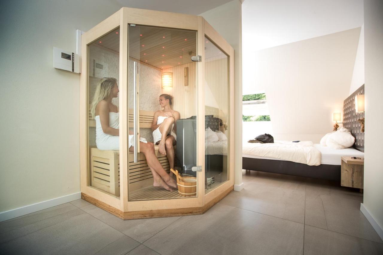 Landhotel Weihermuehle Thaleischweiler-Froschen エクステリア 写真