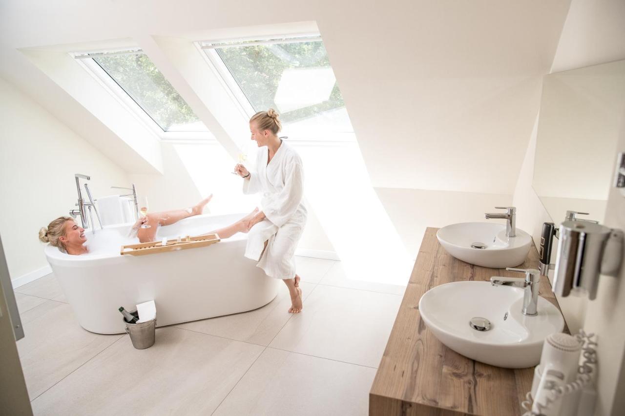 Landhotel Weihermuehle Thaleischweiler-Froschen エクステリア 写真