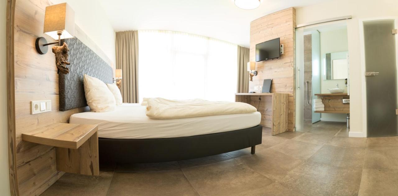 Landhotel Weihermuehle Thaleischweiler-Froschen エクステリア 写真
