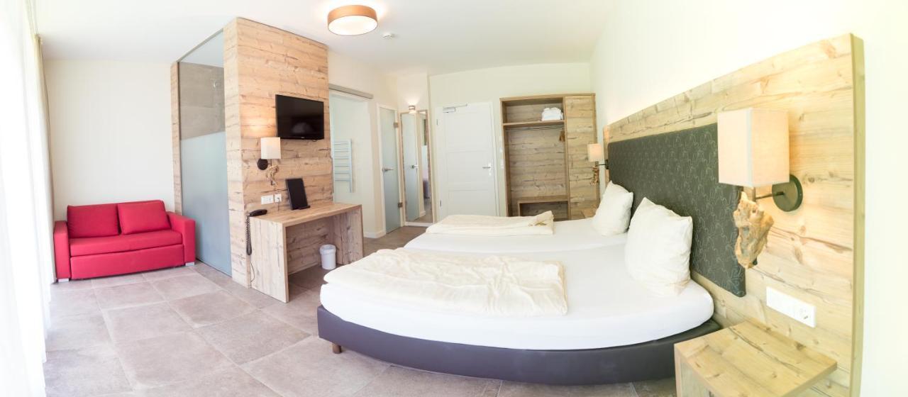 Landhotel Weihermuehle Thaleischweiler-Froschen エクステリア 写真