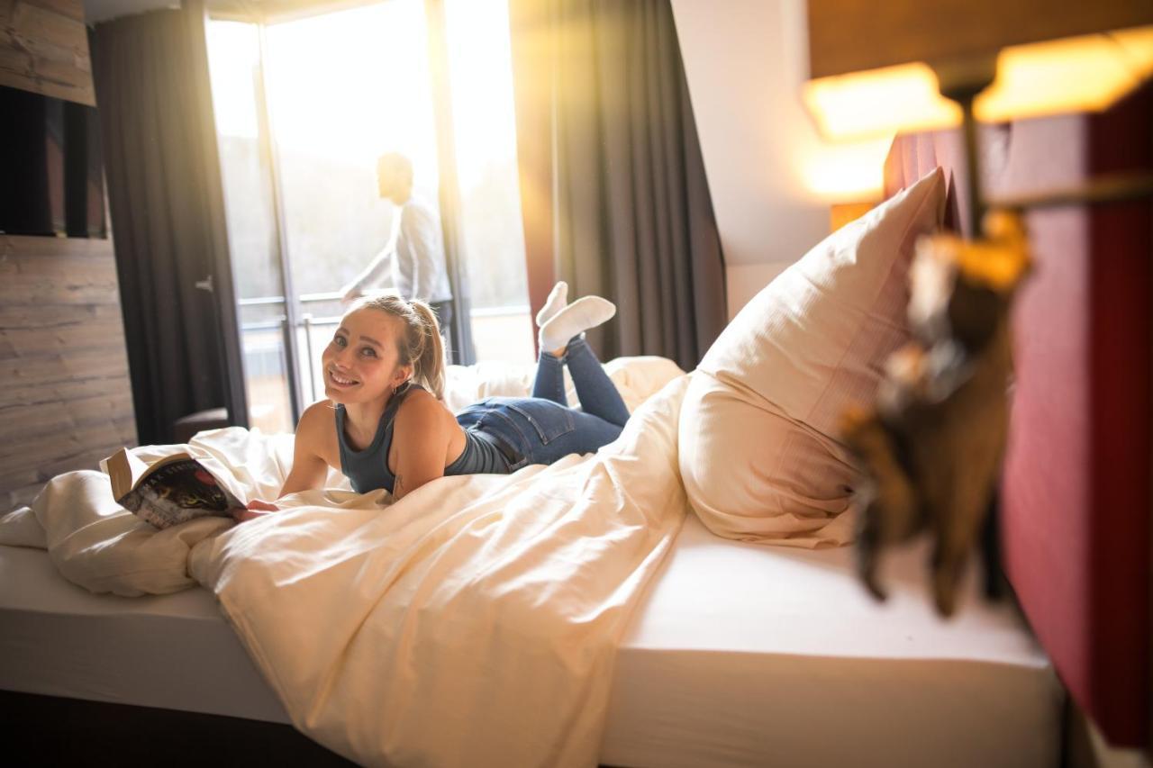 Landhotel Weihermuehle Thaleischweiler-Froschen エクステリア 写真