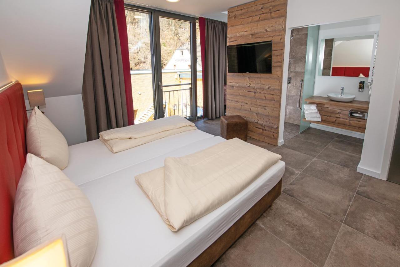 Landhotel Weihermuehle Thaleischweiler-Froschen エクステリア 写真